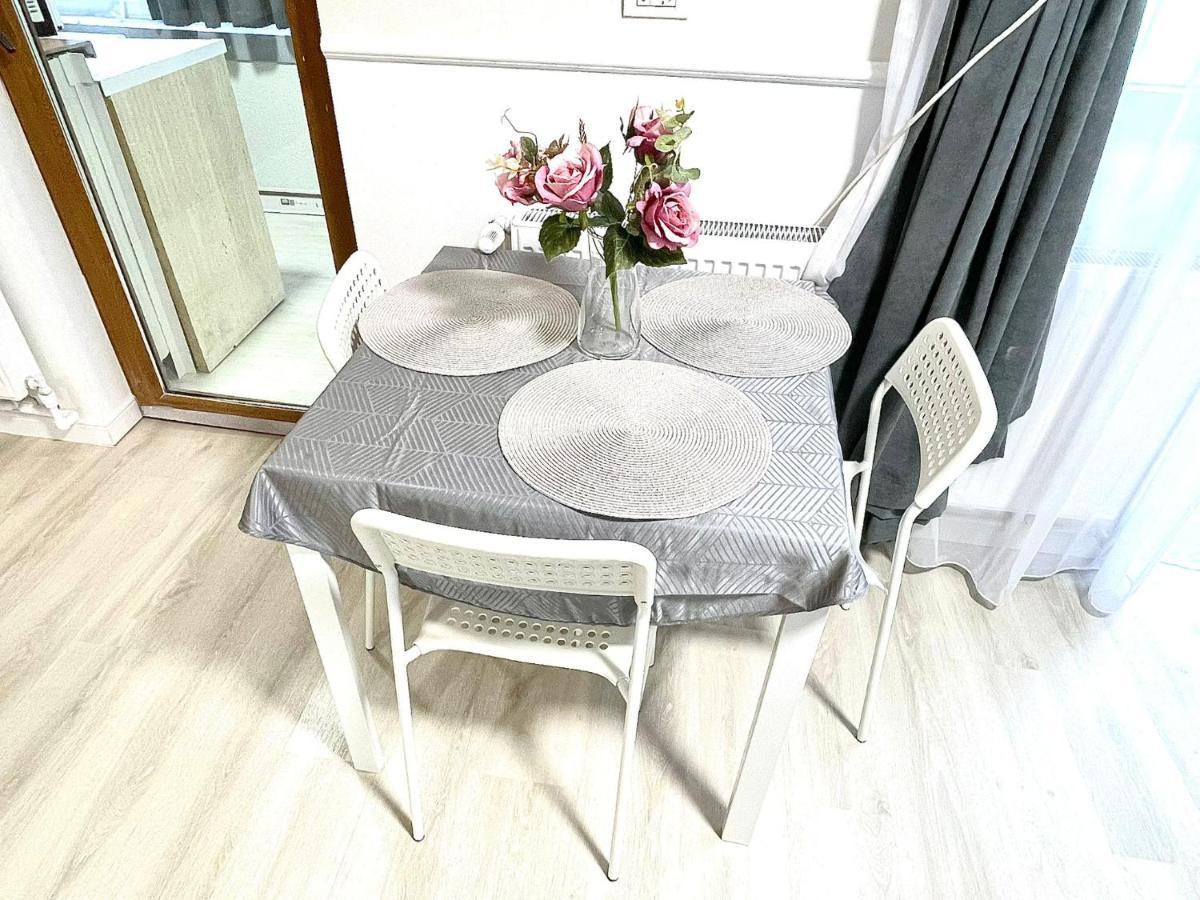 Baneasa Luxury Apartaments Bukarest Eksteriør billede