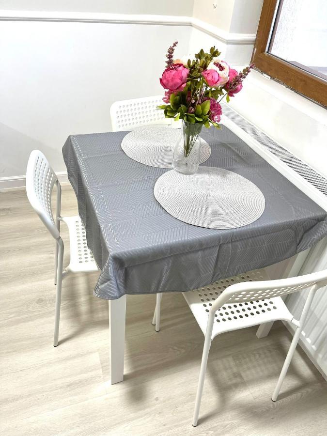 Baneasa Luxury Apartaments Bukarest Eksteriør billede
