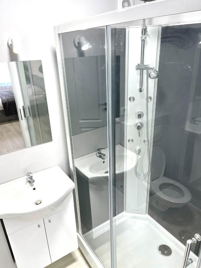 Baneasa Luxury Apartaments Bukarest Eksteriør billede